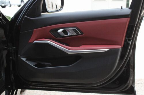 2022 BMW 330i - Image 13