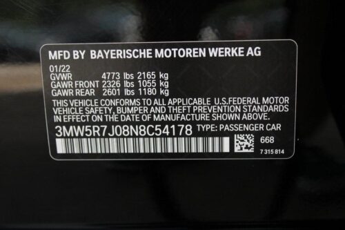 2022 BMW 330i - Image 38