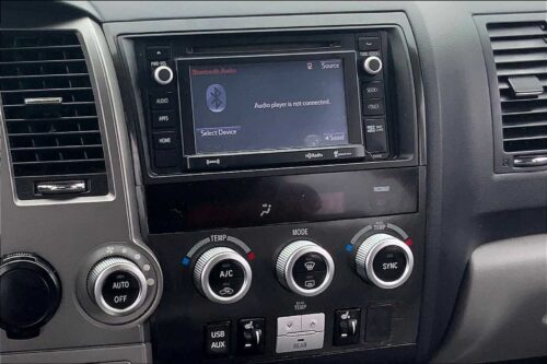 2016 TOYOTA Sequoia - Image 31