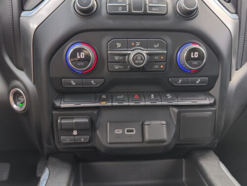 2021 CHEVROLET Silverado - Image 17