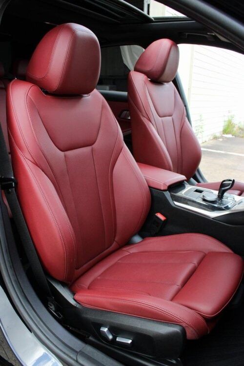 2022 BMW 330i - Image 27