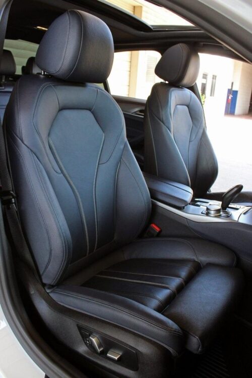 2020 BMW 530i - Image 25