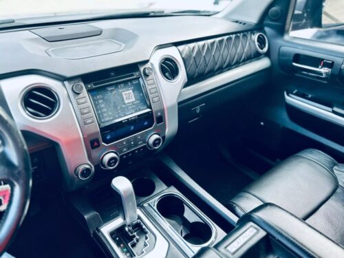 2018 TOYOTA Tundra - Image 9