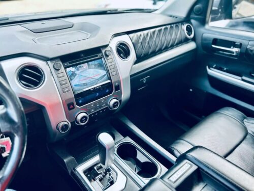 2018 TOYOTA Tundra - Image 8