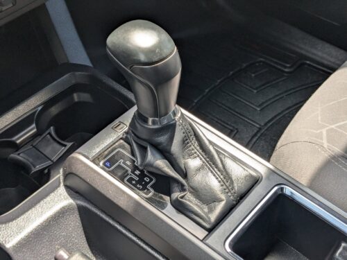 2017 TOYOTA Tacoma - Image 15