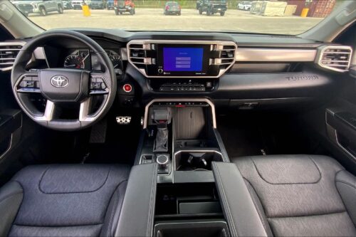 2023 TOYOTA Tundra - Image 23