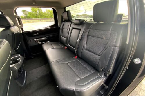 2023 TOYOTA Tundra - Image 18