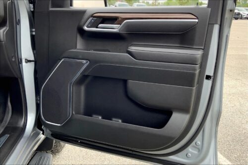 2024 CHEVROLET Silverado - Image 16
