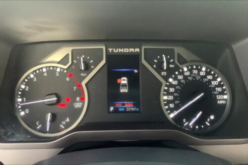 2023 TOYOTA Tundra - Image 13