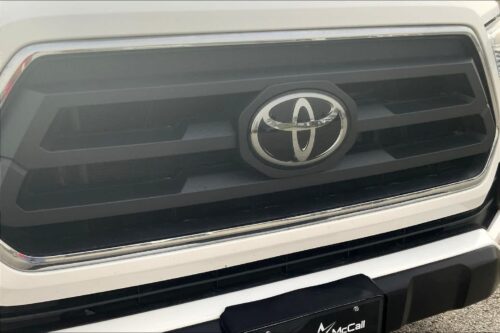 2022 TOYOTA Tacoma - Image 9