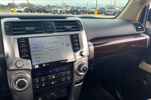 2020 TOYOTA 4-Runner - Image 3