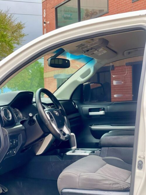 2017 TOYOTA Tundra - Image 10