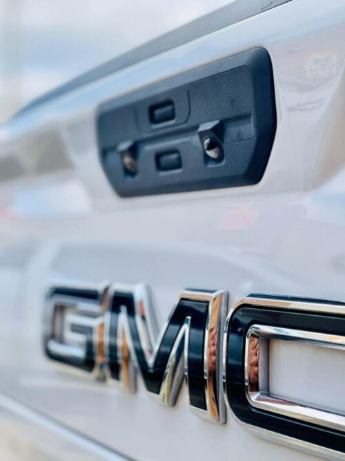 2021 GMC Sierra - Image 13
