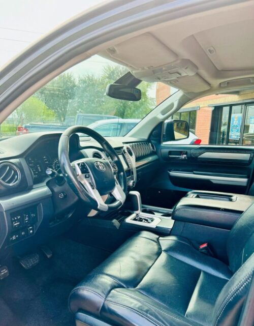 2018 TOYOTA Tundra - Image 14