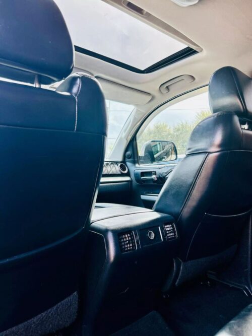 2018 TOYOTA Tundra - Image 11