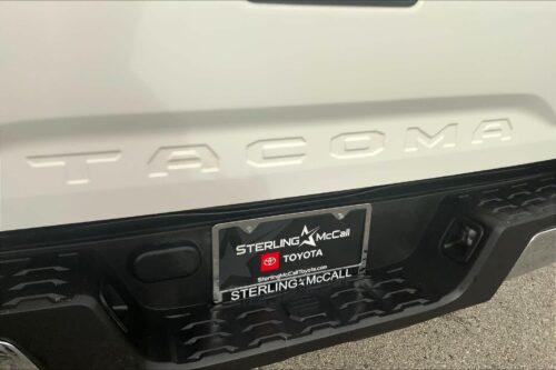 2022 TOYOTA Tacoma - Image 27
