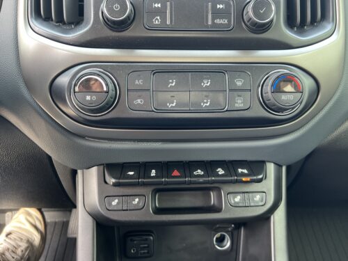 2021 CHEVROLET Colorado - Image 25