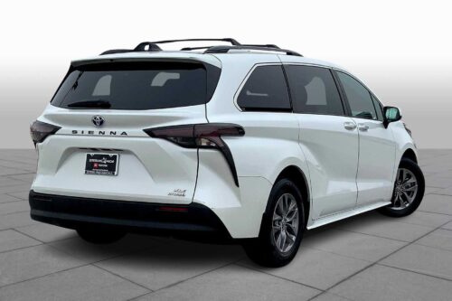 2023 TOYOTA Sienna - Image 26