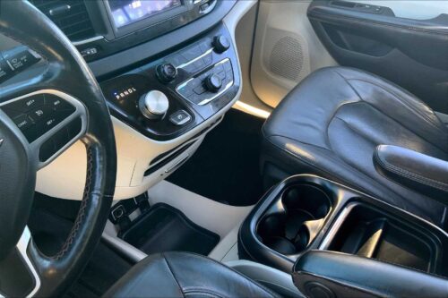 2020 CHRYSLER Pacifica - Image 21