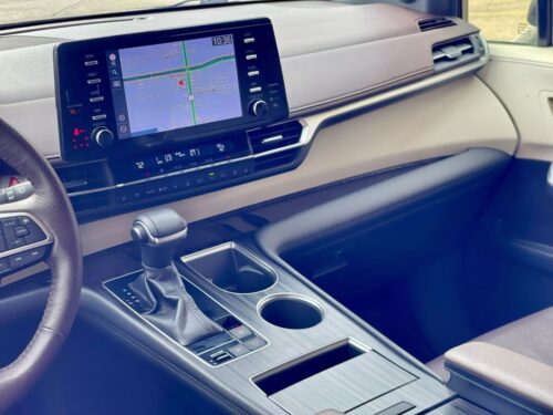 2022 TOYOTA Sienna - Image 9