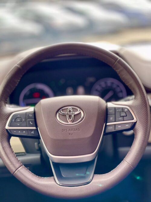 2022 TOYOTA Sienna - Image 6