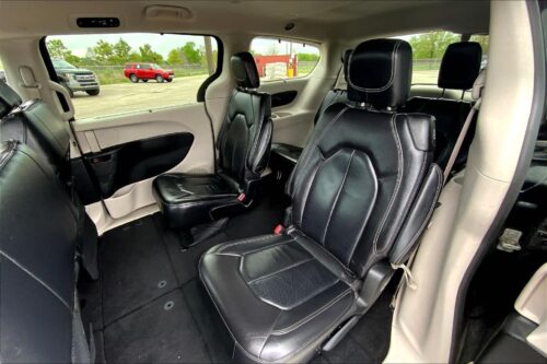 2022 CHRYSLER Pacifica - Image 18