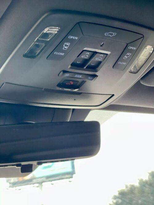 2022 TOYOTA Sienna - Image 3