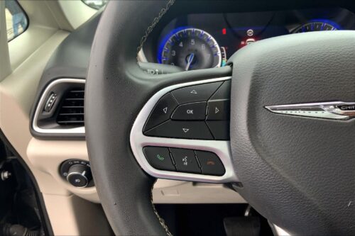 2022 CHRYSLER Pacifica - Image 15