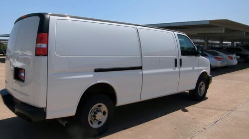 2023 CHEVROLET Express - Image 3
