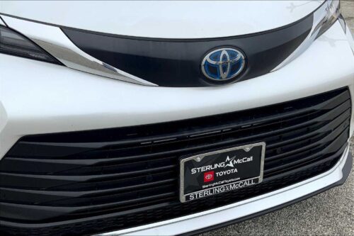 2023 TOYOTA Sienna - Image 9