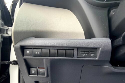 2023 TOYOTA Sienna - Image 5