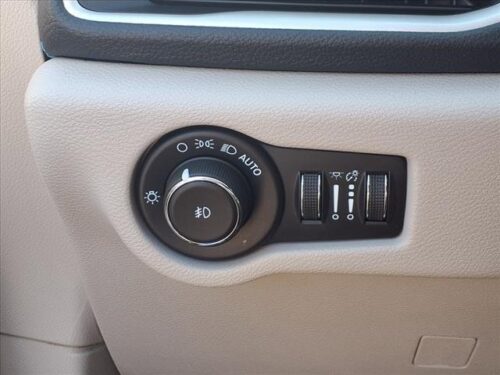 2021 CHRYSLER Pacifica - Image 26