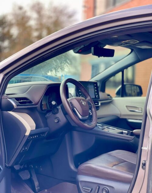 2022 TOYOTA Sienna - Image 20