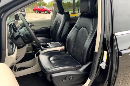 2022 CHRYSLER Pacifica - Image 28