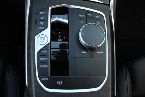 2024 BMW 330i - Image 17