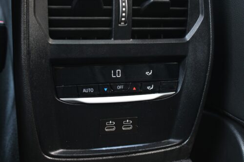 2024 BMW 330i - Image 13