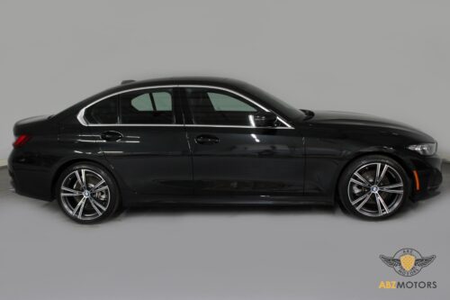 2024 BMW 330i - Image 30