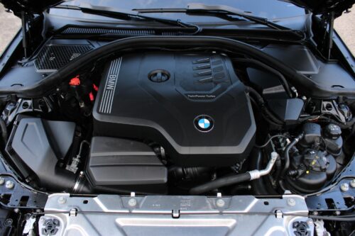 2024 BMW 330i - Image 5