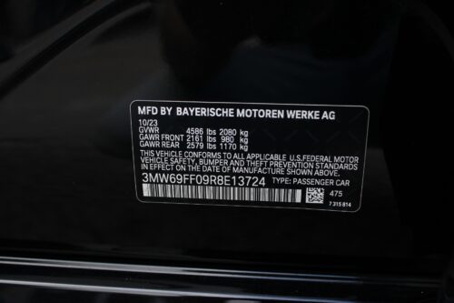 2024 BMW 330i - Image 2