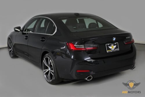 2024 BMW 330i - Image 27