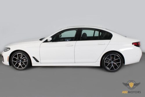 2022 BMW 530i - Image 30