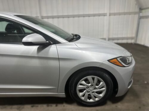 2018 HYUNDAI Elantra - Image 30
