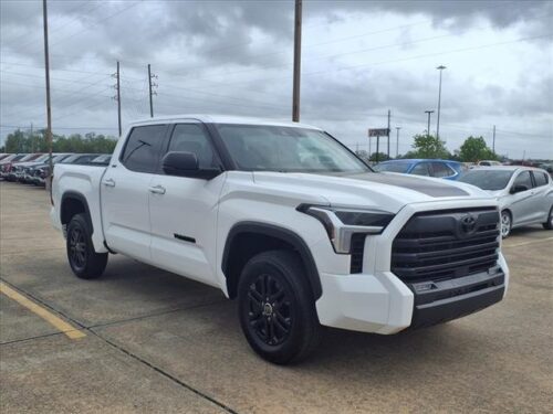 2023 TOYOTA Tundra - Image 32