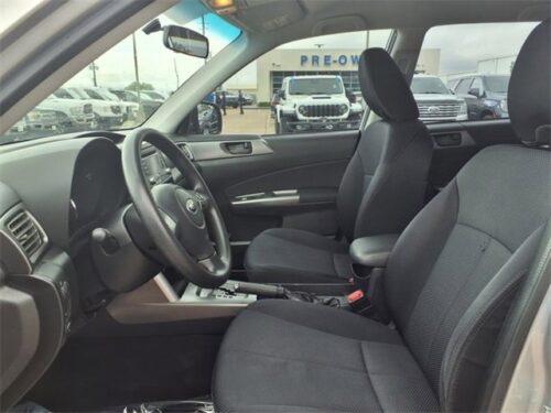 2012 SUBARU Forester - Image 31