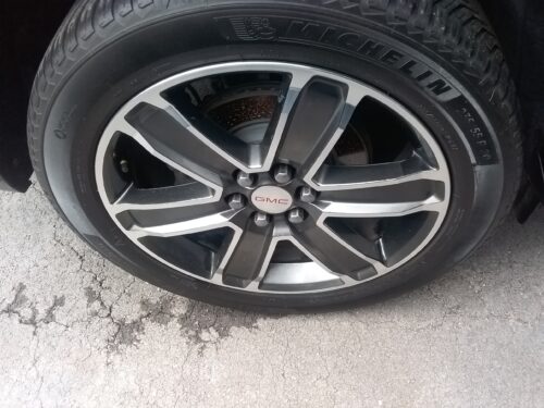 2018 GMC Acadia - Image 35