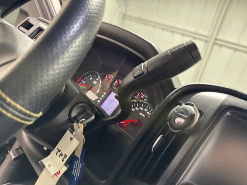 2016 CHEVROLET Silverado - Image 2