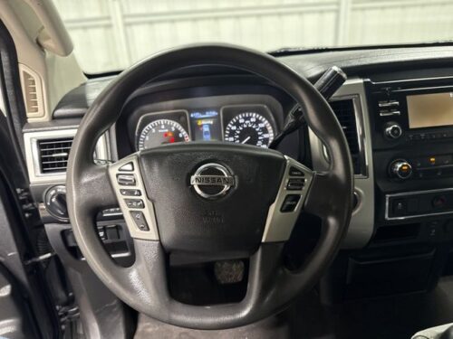 2017 NISSAN Titan - Image 12