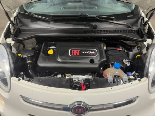 2017 FIAT 500L - Image 12