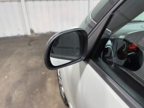 2017 FIAT 500L - Image 10