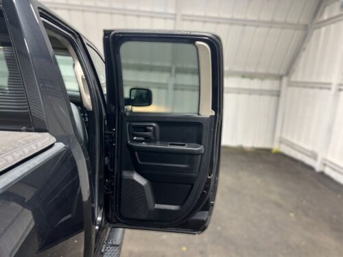 2017 RAM 1500 - Image 5
